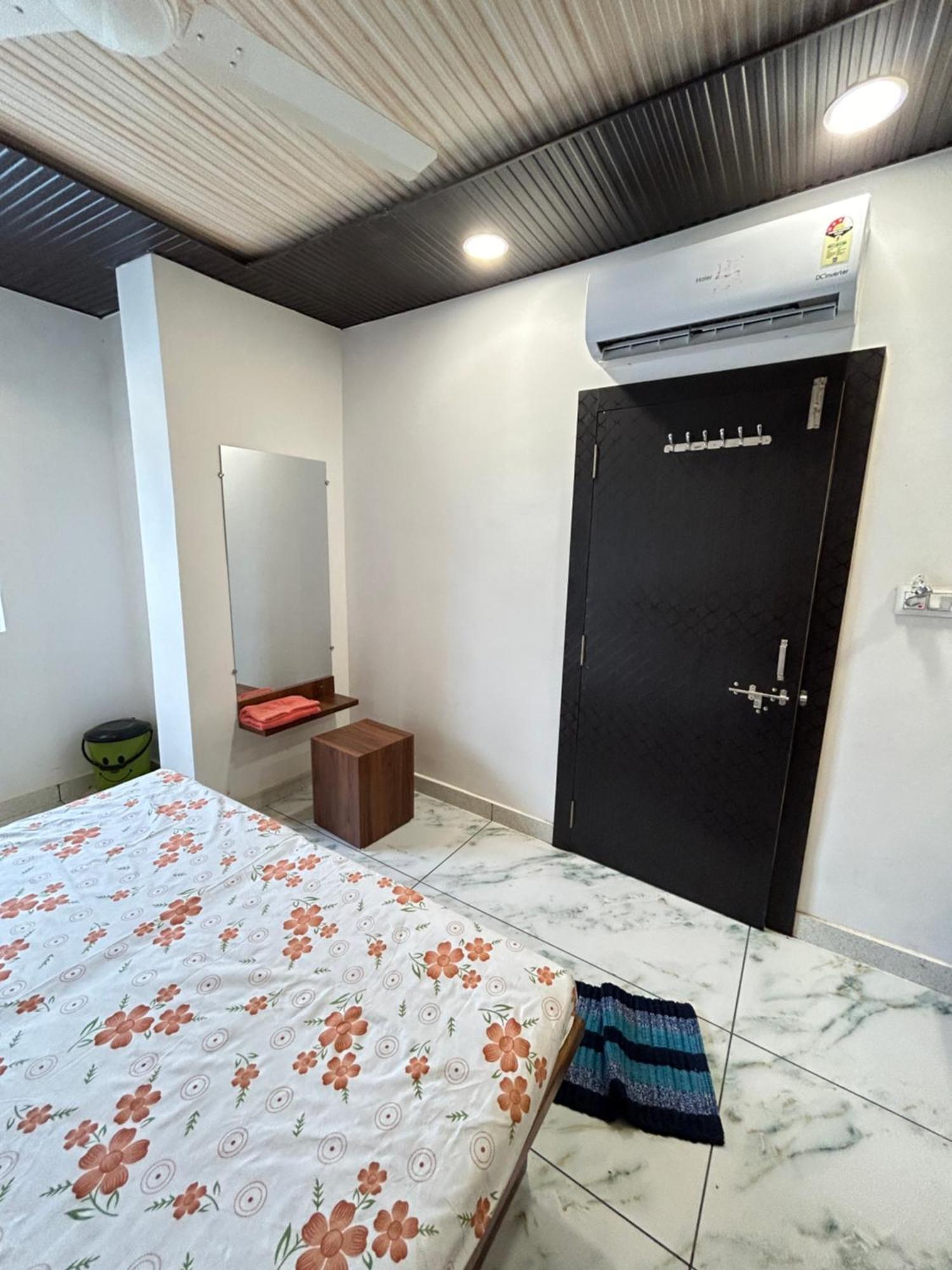 Hotel Shree Sidhi Vinayak Ujaim Exterior foto